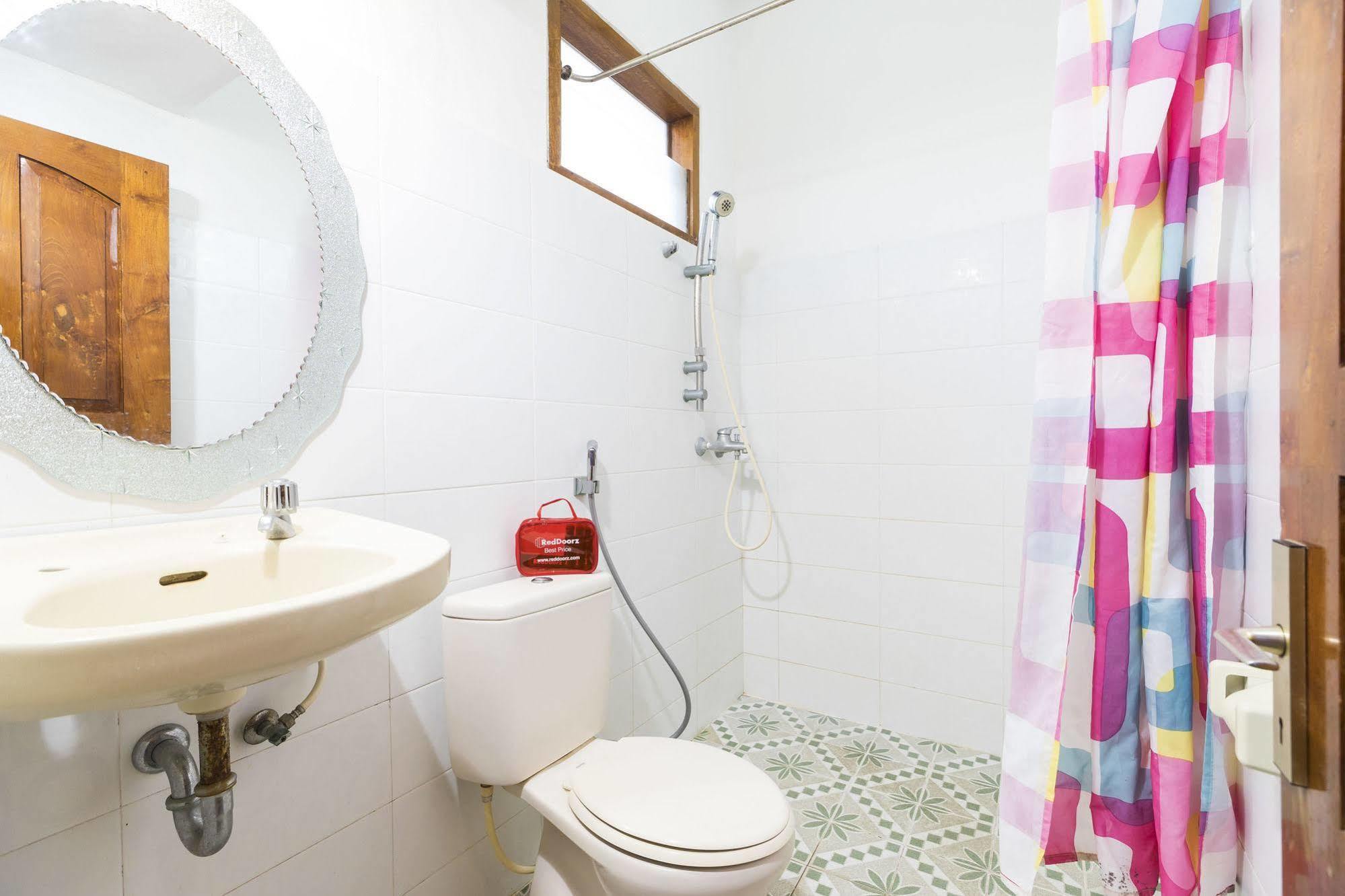 فندق Reddoorz @ Tanjung Benoa نوسا دوا المظهر الخارجي الصورة